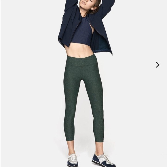 Outdoor Voices 3/4 Warmup Leggings - Picture 1 of 5